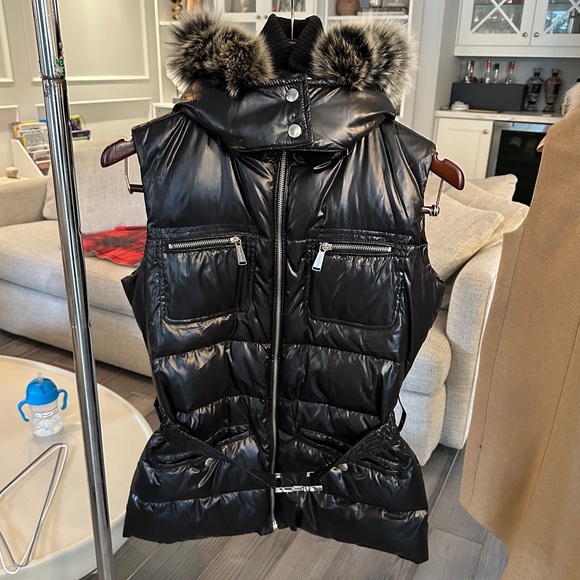 Michael Kors Jackets & Blazers - Michael Kors puffy vest